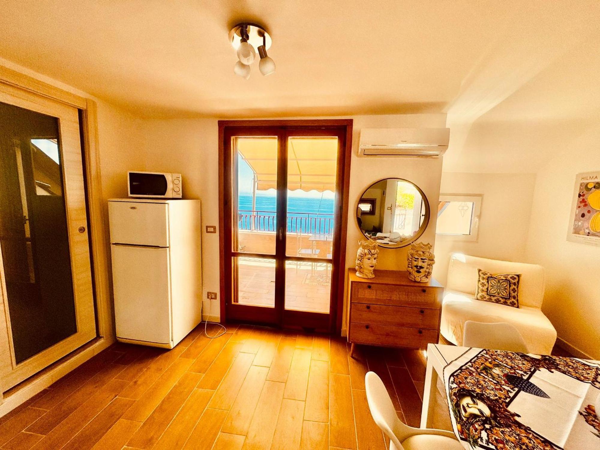 Sunrise Home Letojanni Exterior photo